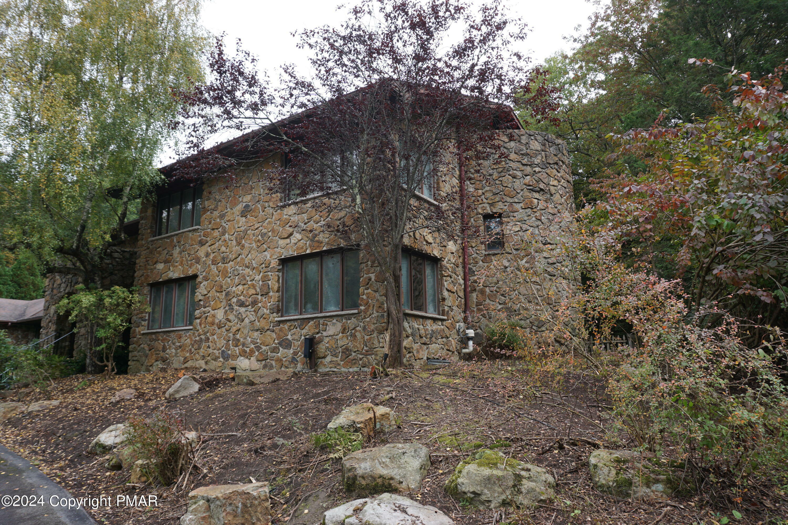 Property Photo: 6760 Bear Creek Boulevard PA 18702