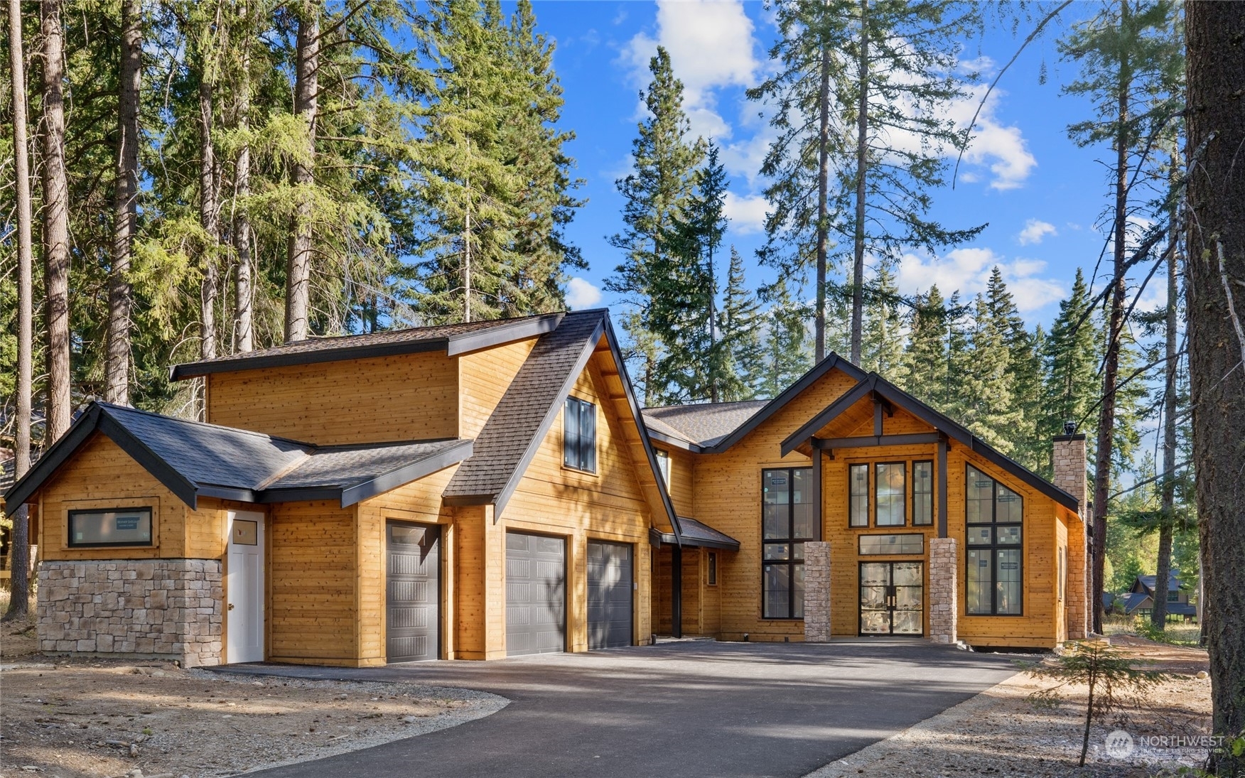 Property Photo:  1211 Pinegrass Loop  WA 98922 