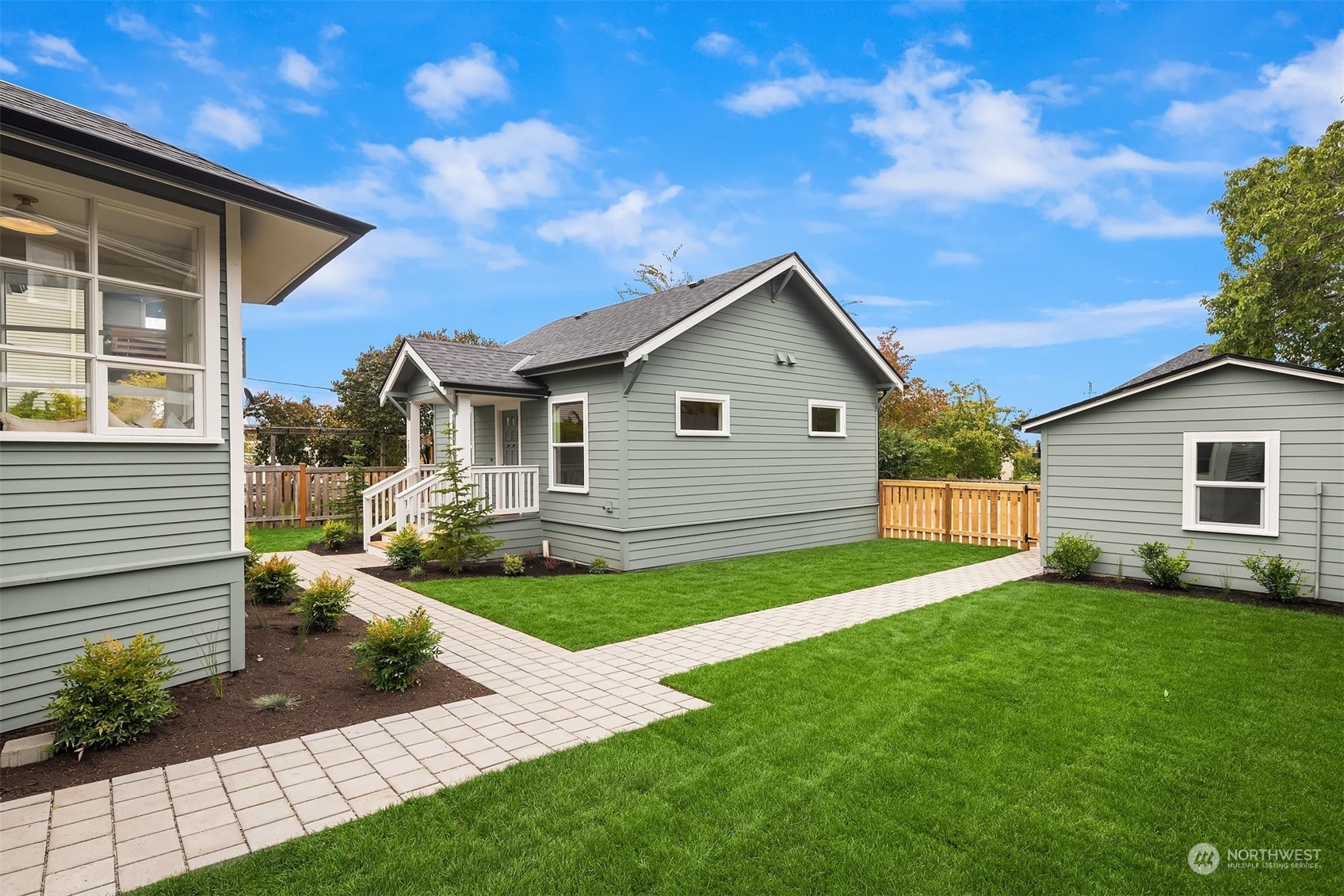 Property Photo:  3221 NW 65th Street  WA 98117 