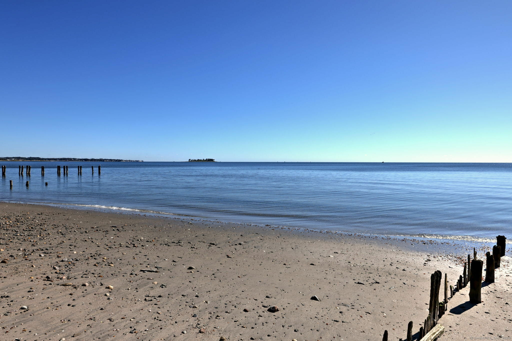 Property Photo: 134 Shorefront Street CT 06460