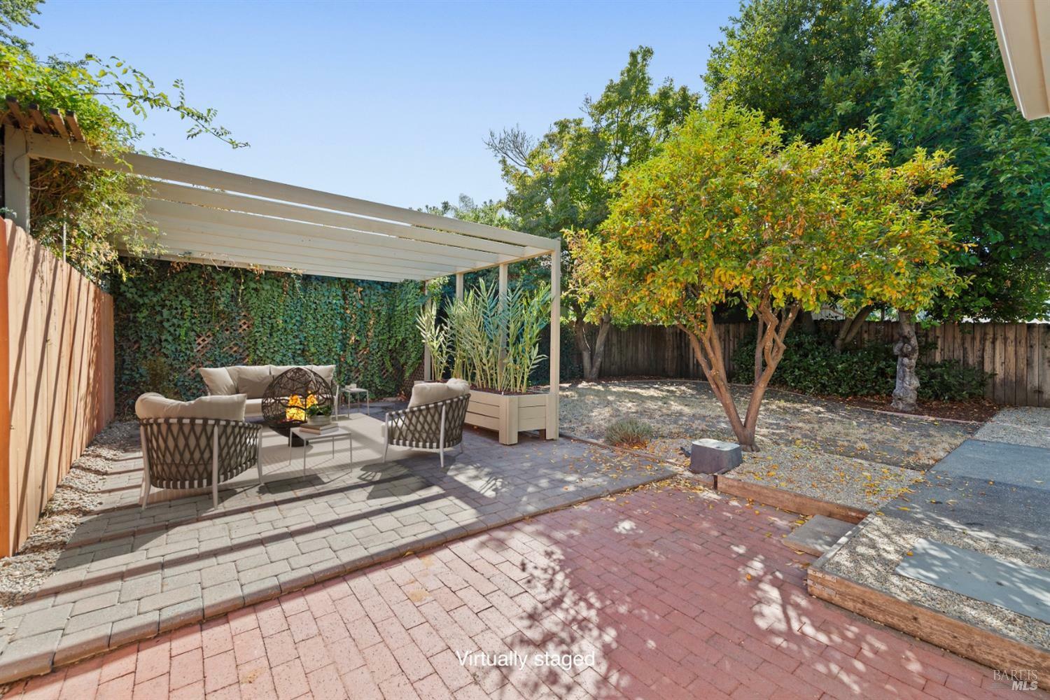 Property Photo:  216 Plaza Street  CA 95448 