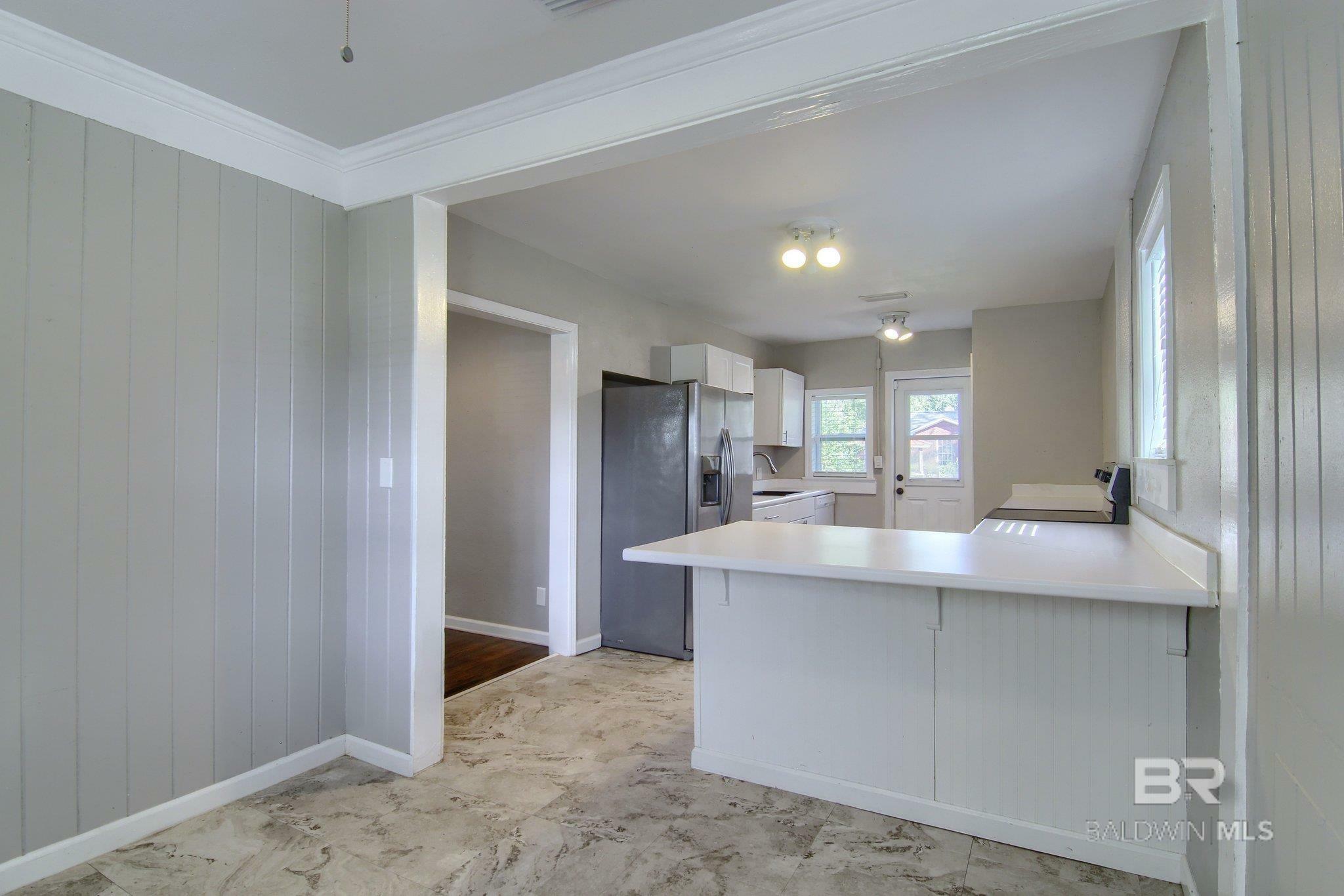 Property Photo:  509 E Myrtle Avenue  AL 36535 