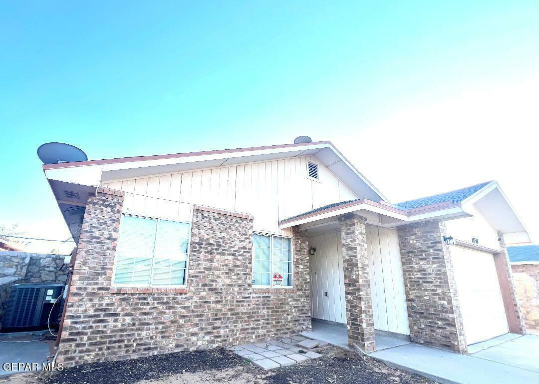 Property Photo:  12130 Royal Woods Drive  TX 79936 