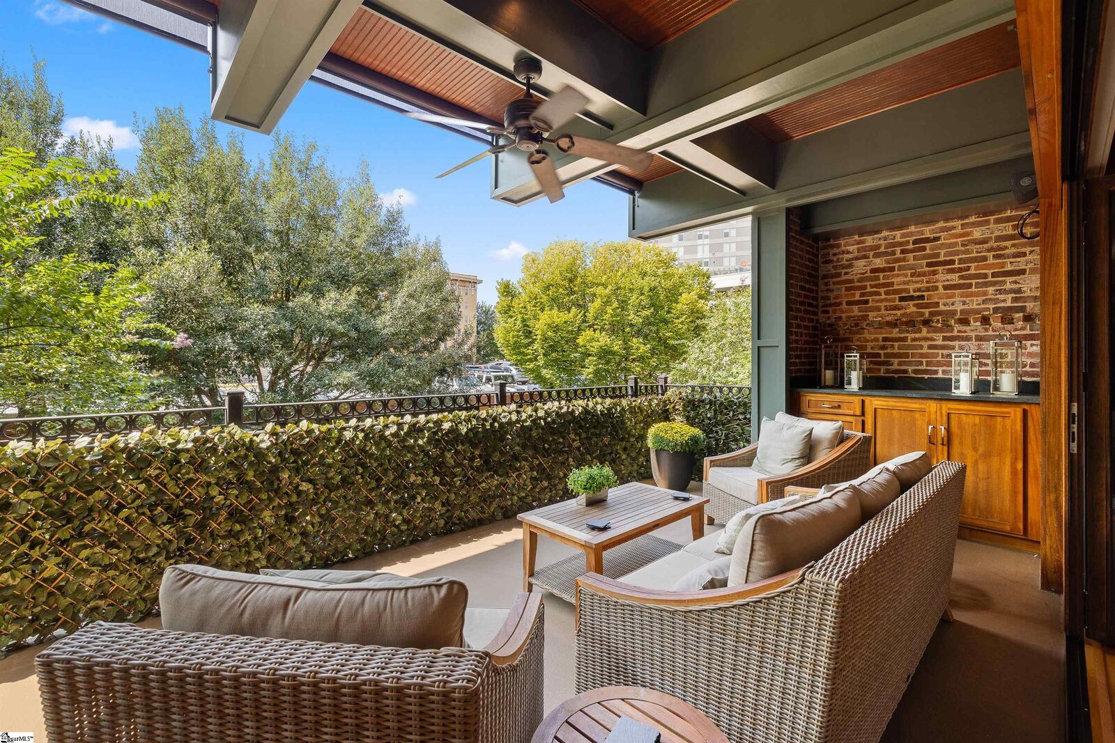 Property Photo:  18 S Main Street  SC 29601-0000 