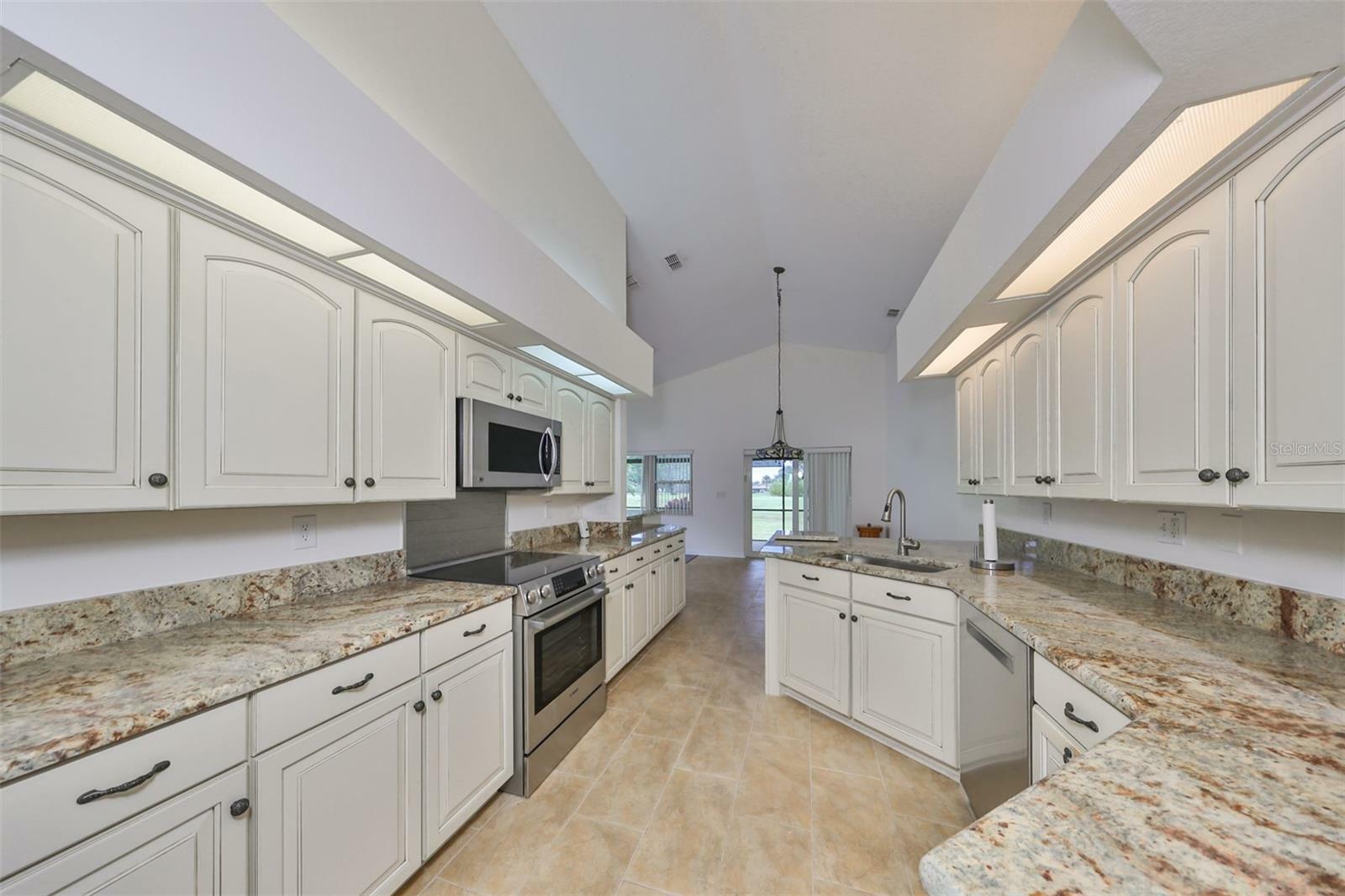 Property Photo:  332 Northway Drive  FL 33573 