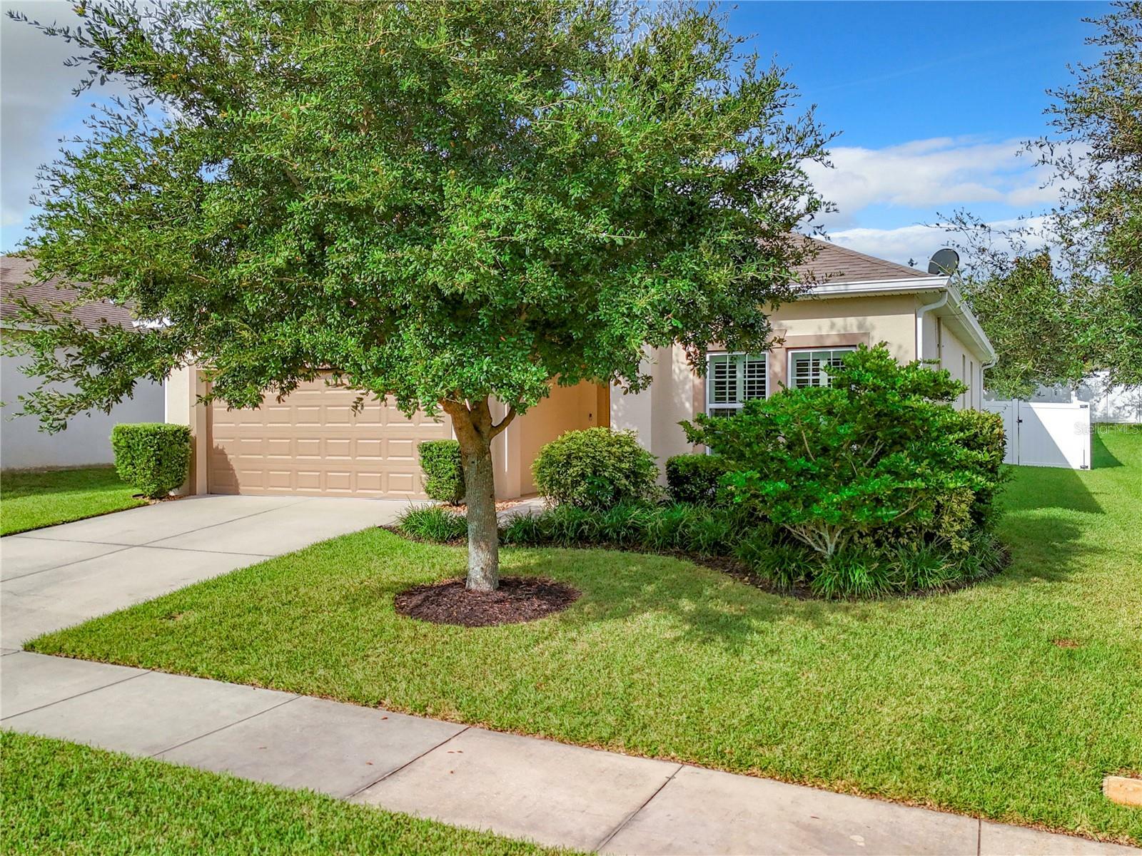 Property Photo:  2769 Limerick Circle  FL 32735 