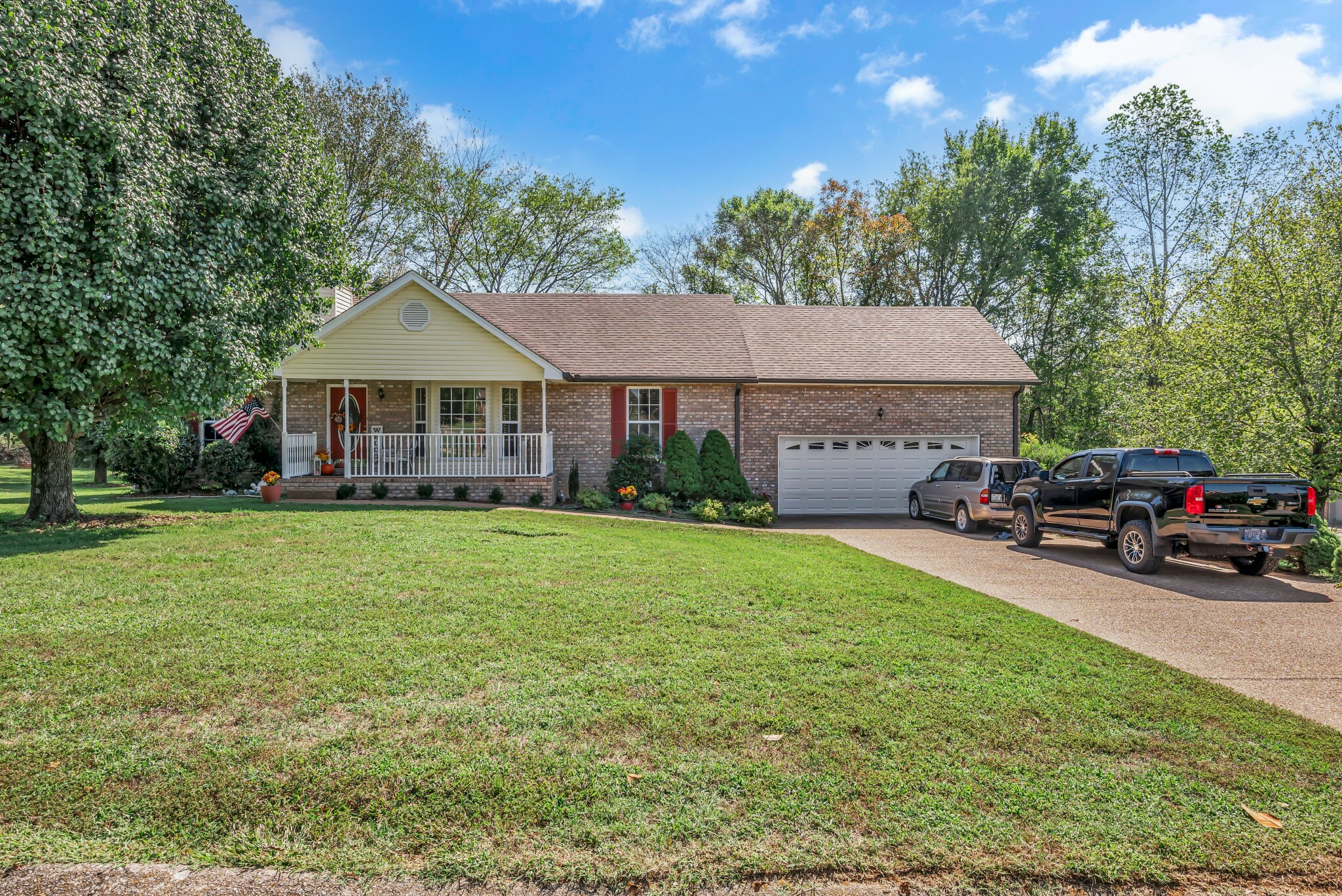 Property Photo:  2048 Bon Dr  TN 37073 