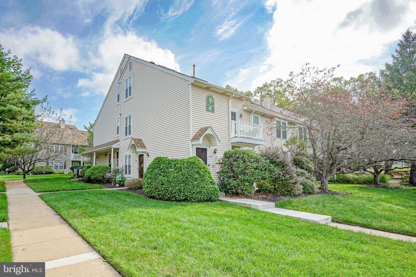 Property Photo:  401 Wimbledon Way  NJ 08012 