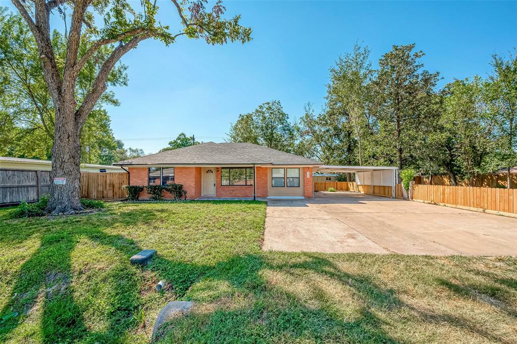 Property Photo:  523 W Mierianne Street  TX 77037 