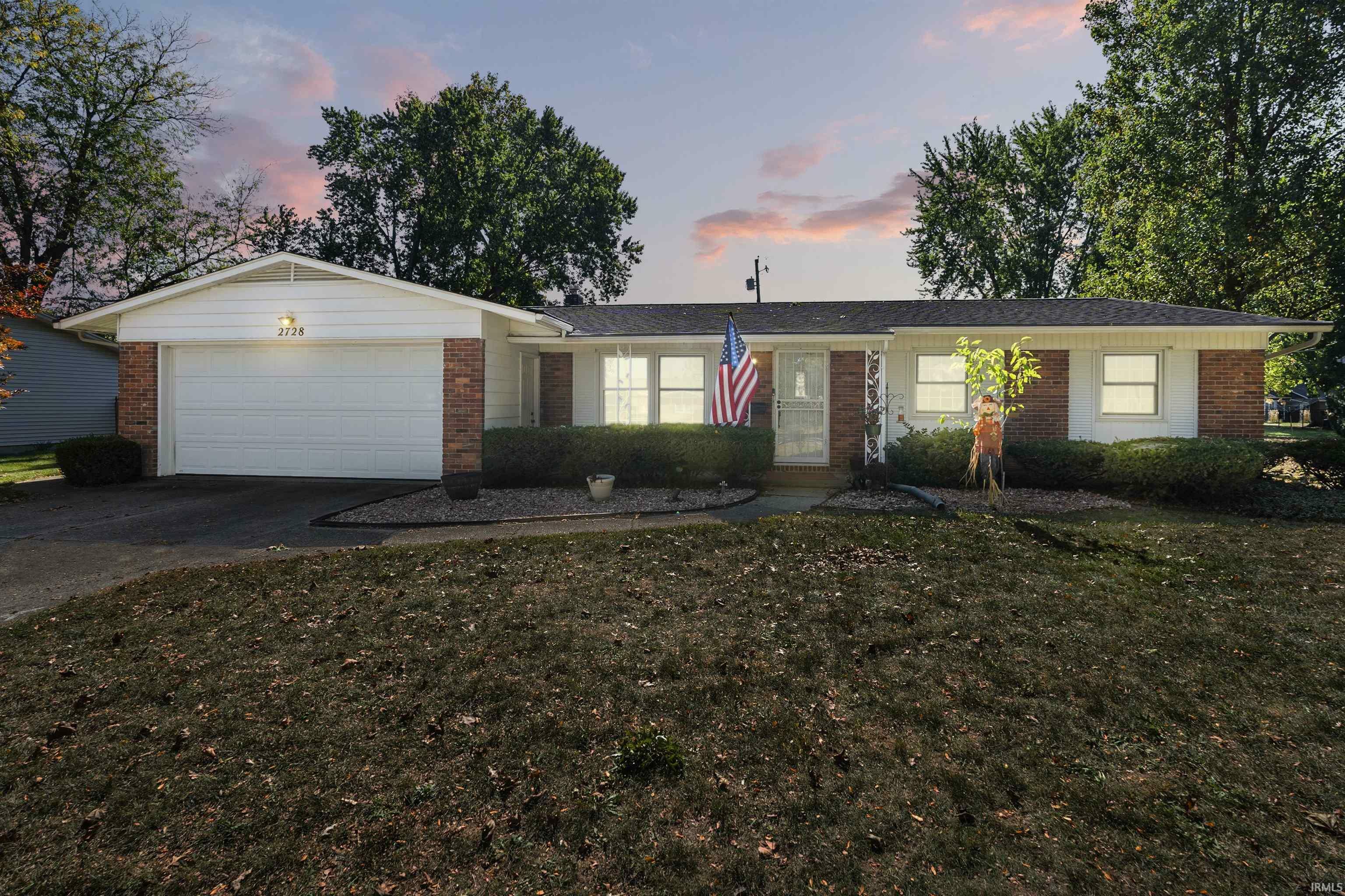 Property Photo: 2728 Whitegate Drive IN 46805