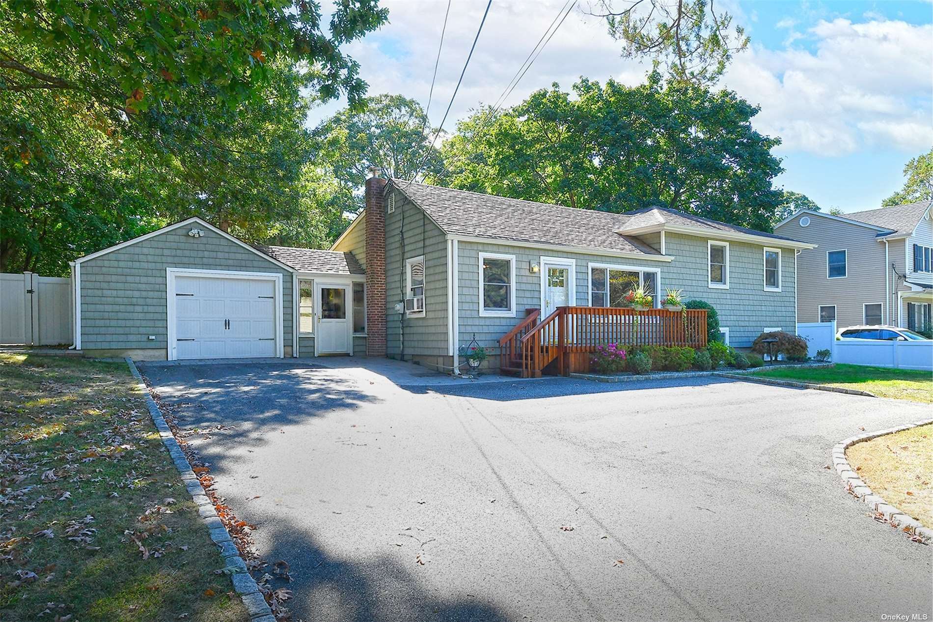 Property Photo:  236 Larch Lane  NY 11787 