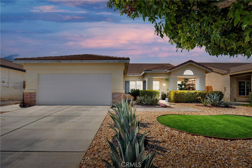 Property Photo: 45747 Knightsbridge Street CA 93534