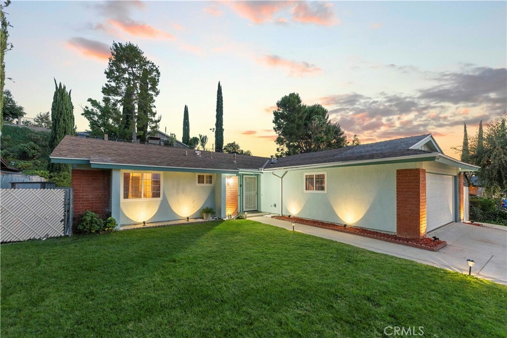 Property Photo:  19608 Crystal Springs Court  CA 91321 