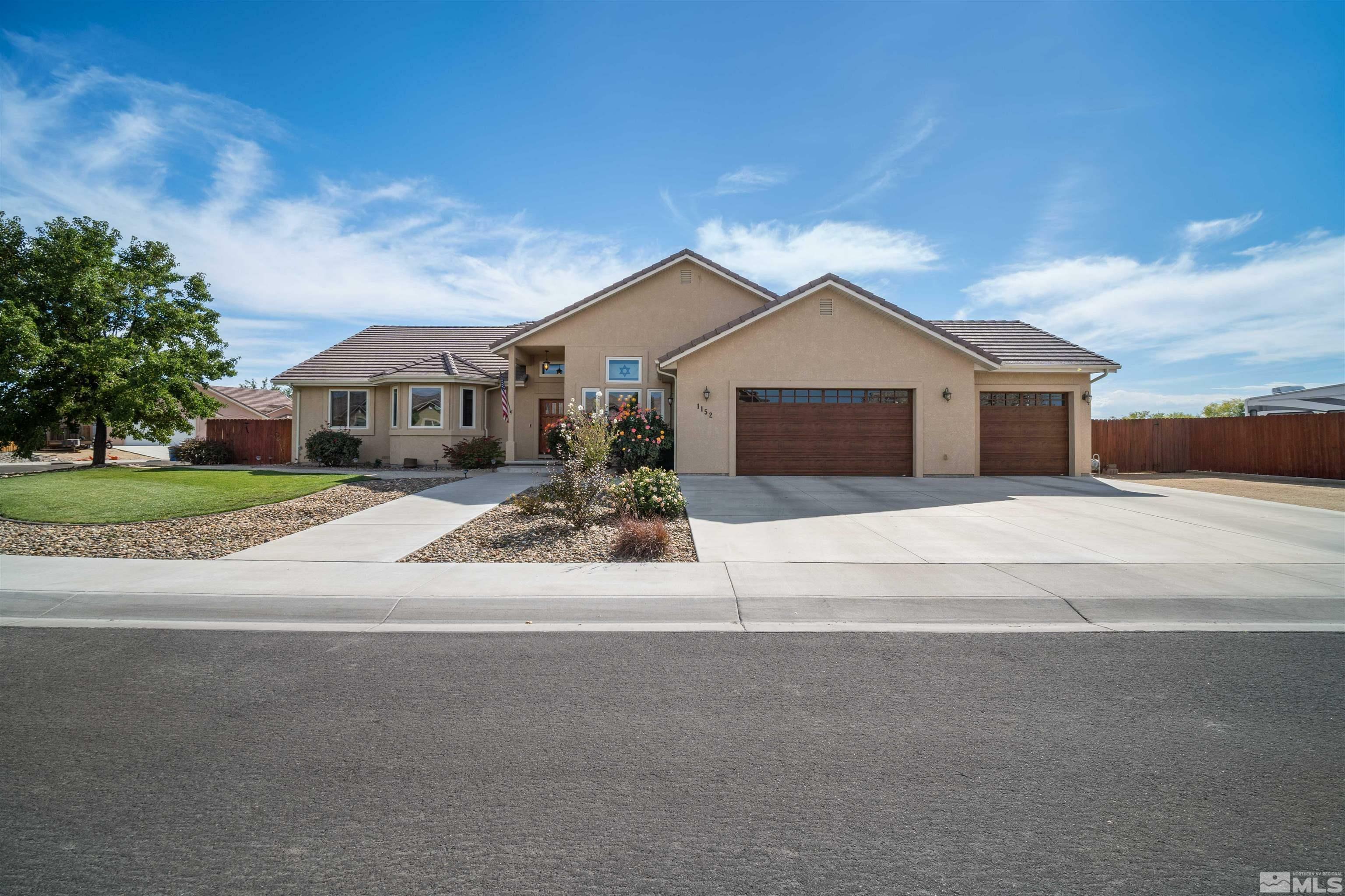 1152 Whitehawk  Fallon NV 89406 photo