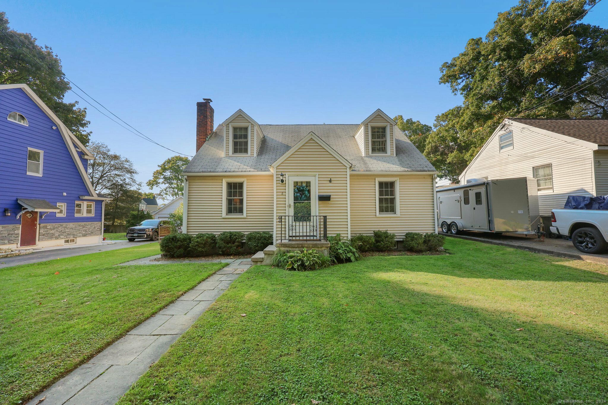 Property Photo: 6 Willow Street CT 06851