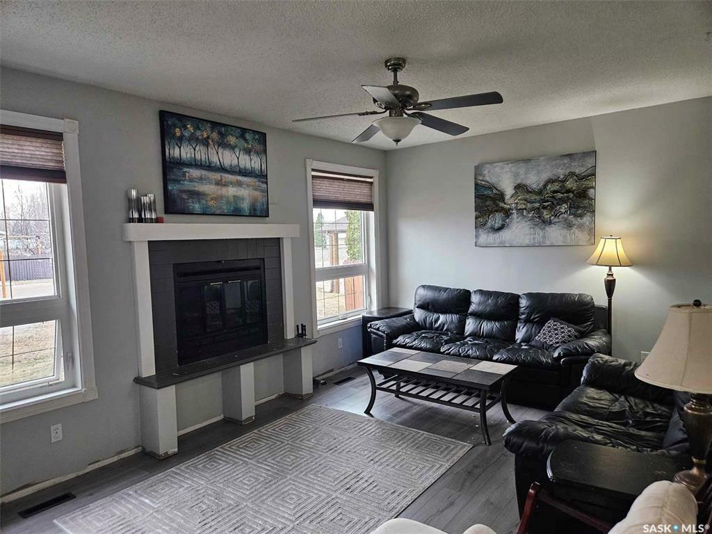 Property Photo:  10620 Bennett Crescent  SK S9A 3X3 