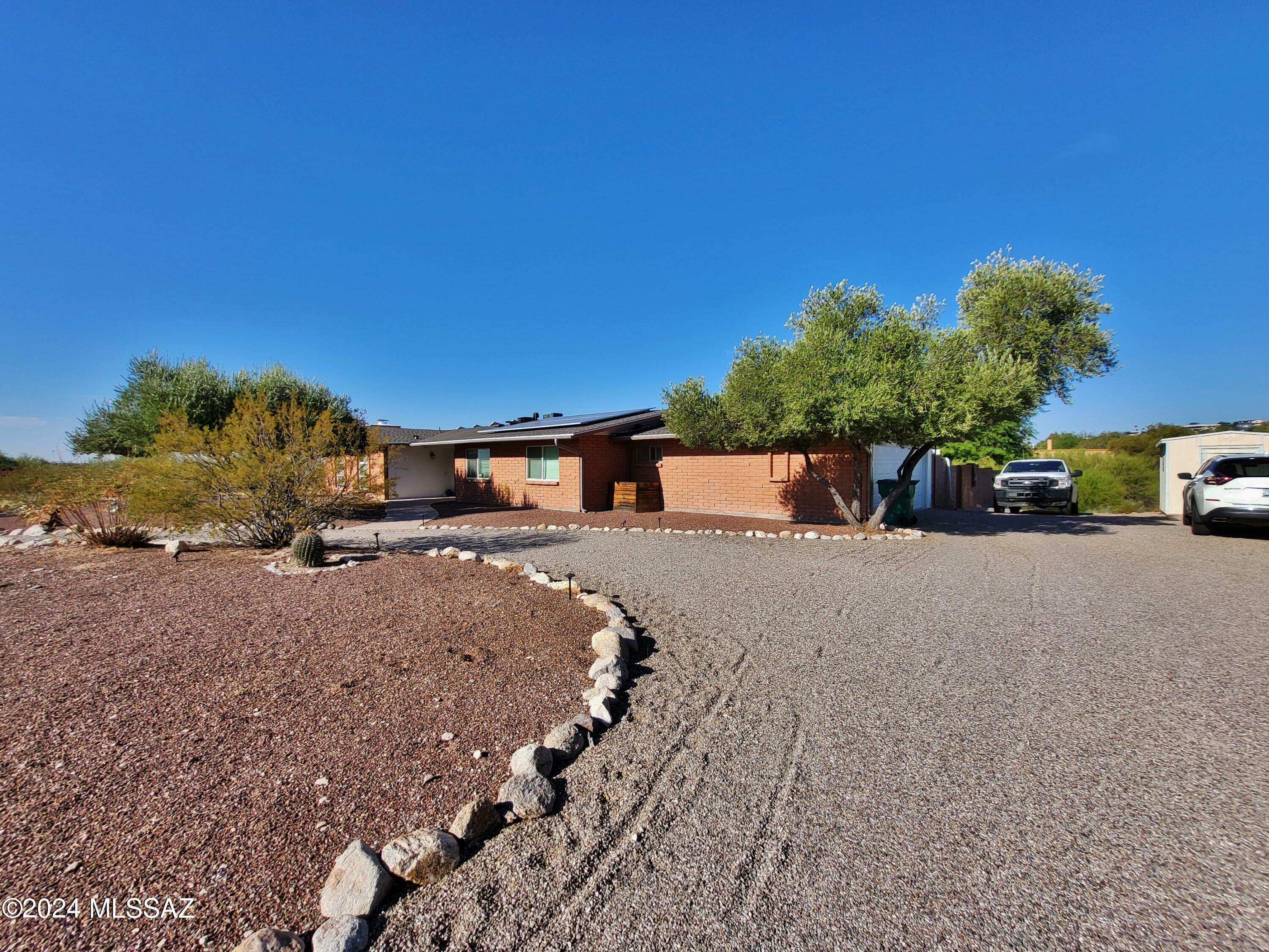 Property Photo:  3651 N Four Winds Drive  AZ 85750 