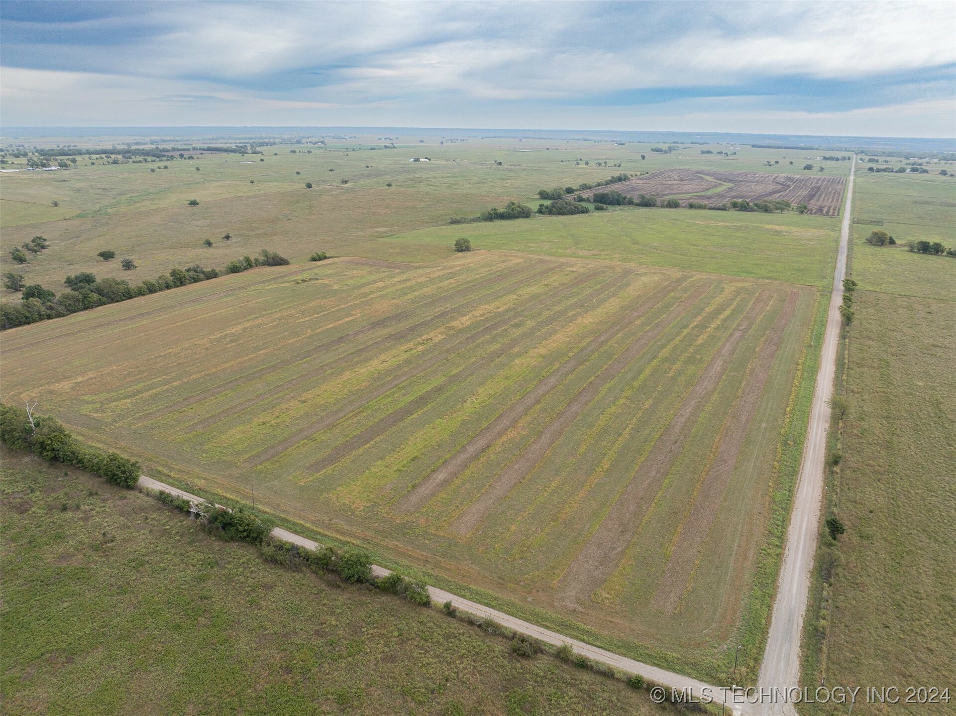 Property Photo:  County Road 4  OK 74072 