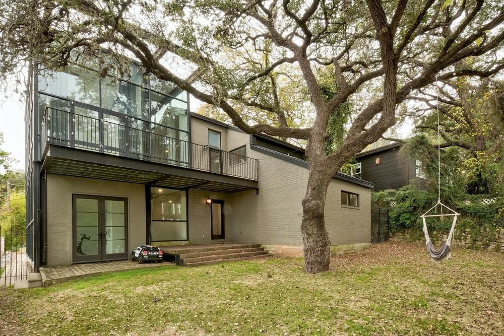 Property Photo:  804 Christopher Street  TX 78704 