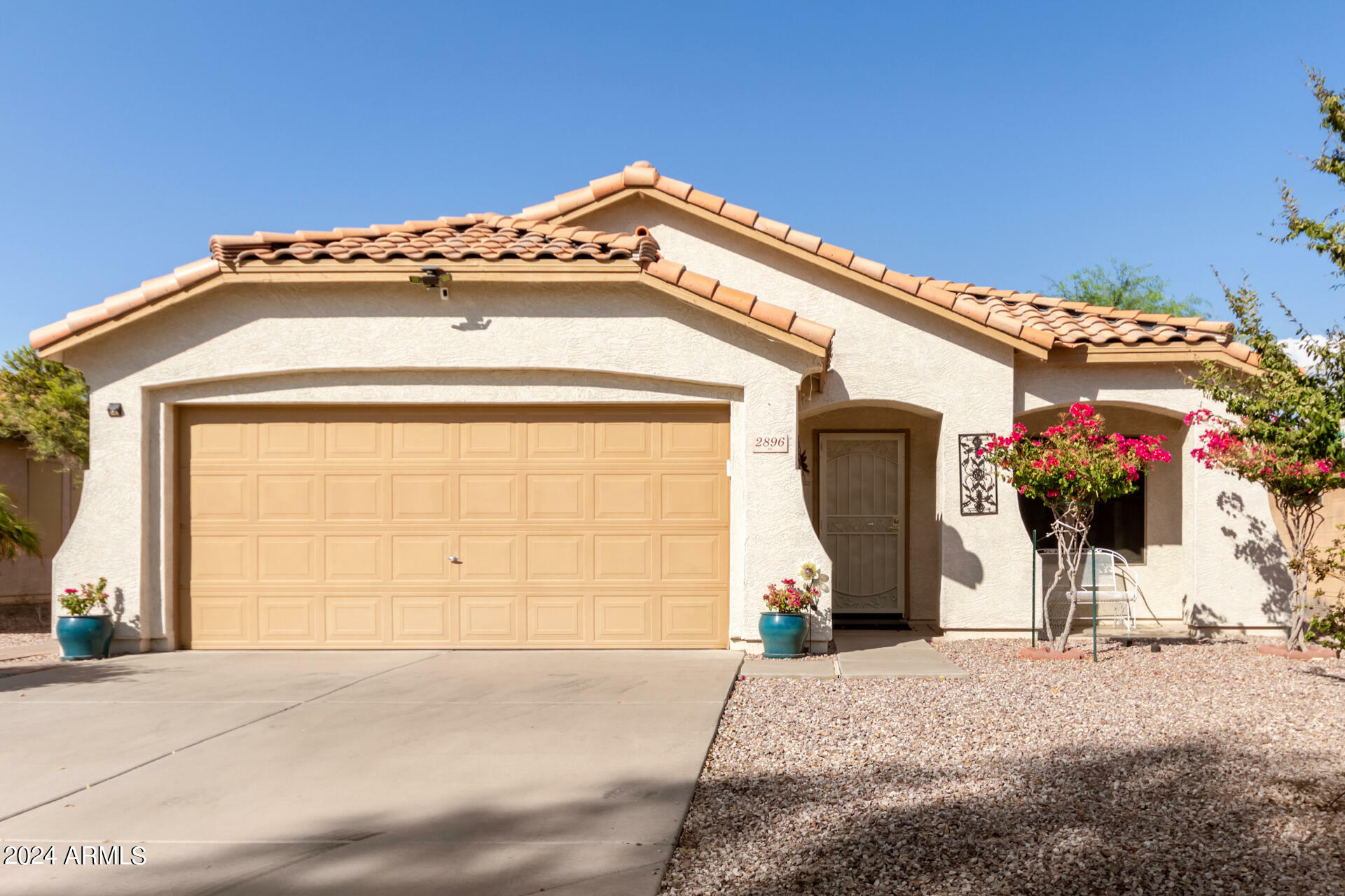 Property Photo:  2896 W Hayden Peak Drive  AZ 85144 