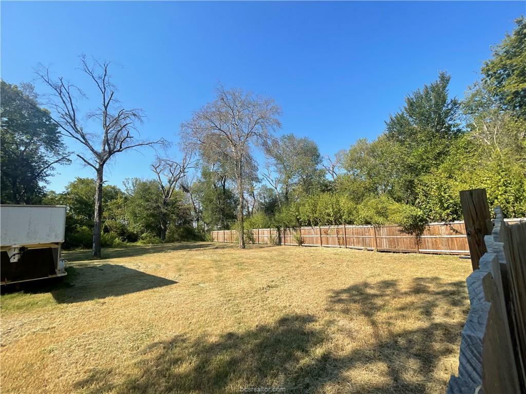 Property Photo: 1502 George Street TX 77808