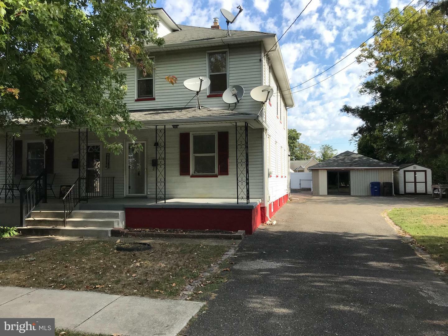 Property Photo:  313 Arch Street  NJ 08075 