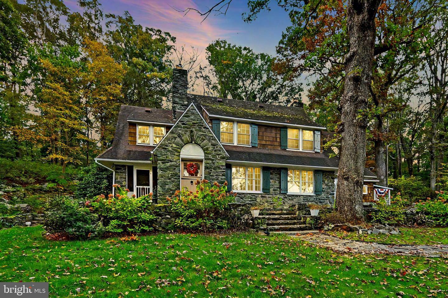 Property Photo:  14615 Hilltop Road  MD 21719 