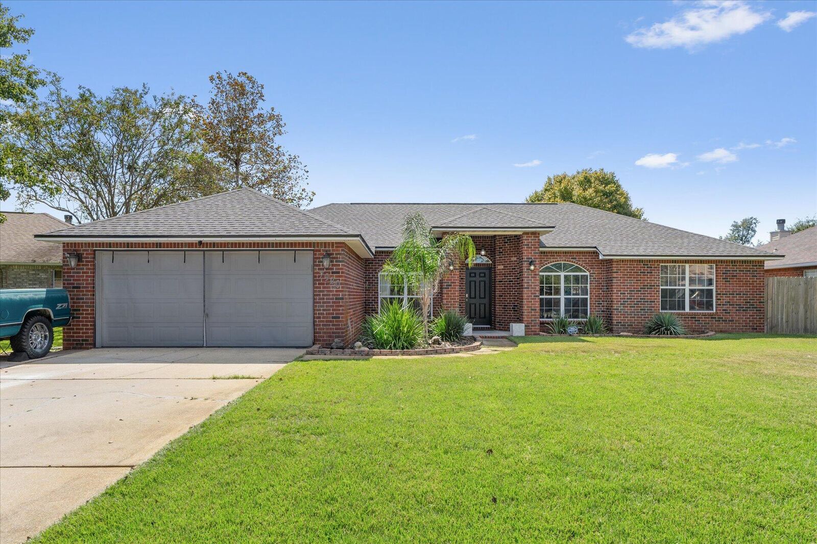 Property Photo:  7920 Lola Circle  FL 32566 