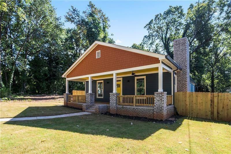 Property Photo:  1070 Lucile Avenue SW  GA 30310 