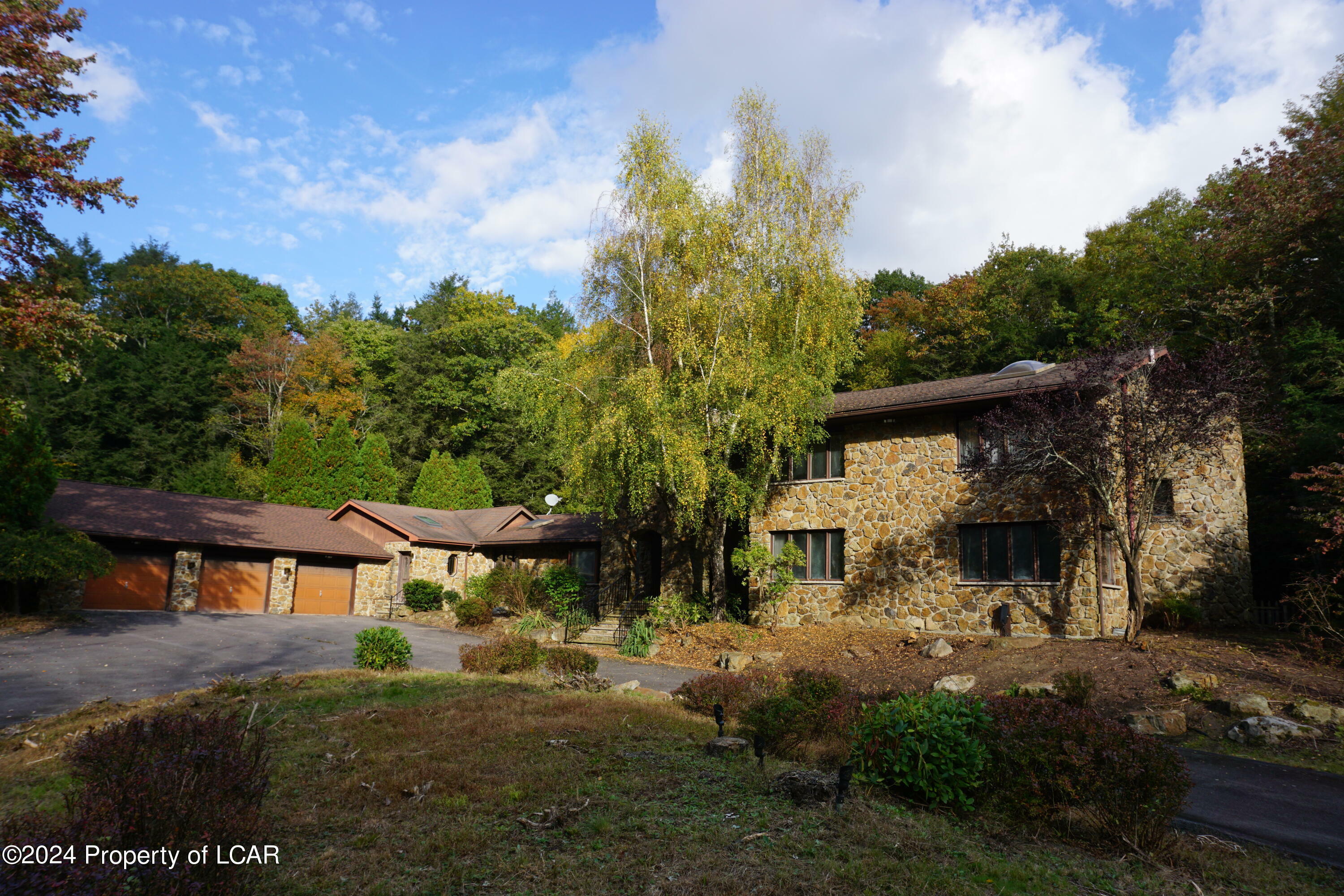 Property Photo: 6760 Bear Creek Boulevard PA 18702