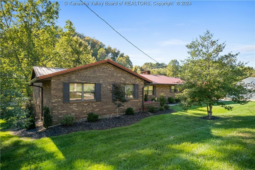 Property Photo:  1322 Scott Depot Road  WV 25560 