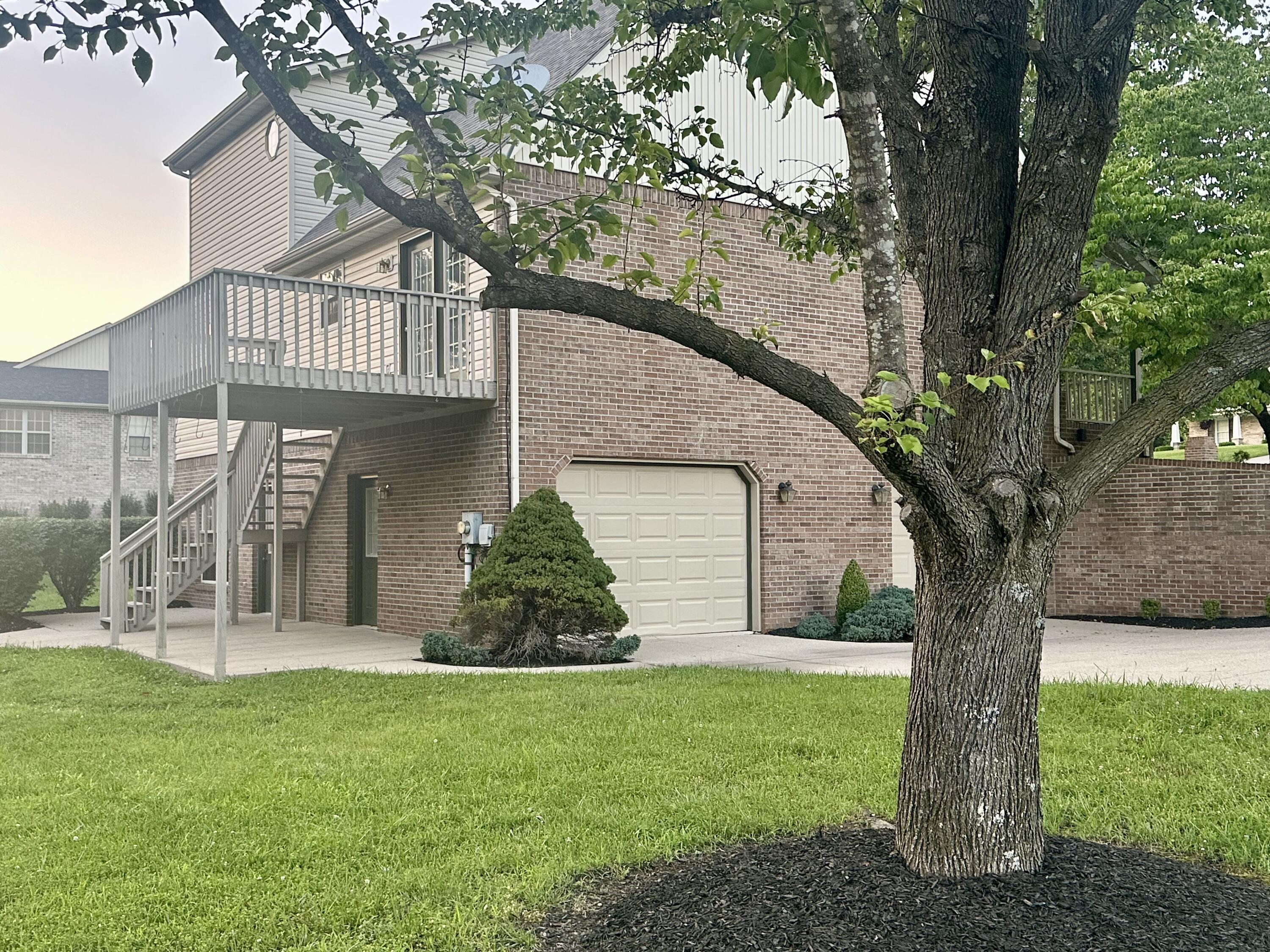 Property Photo:  175 Shadow Oak Drive  KY 42503 