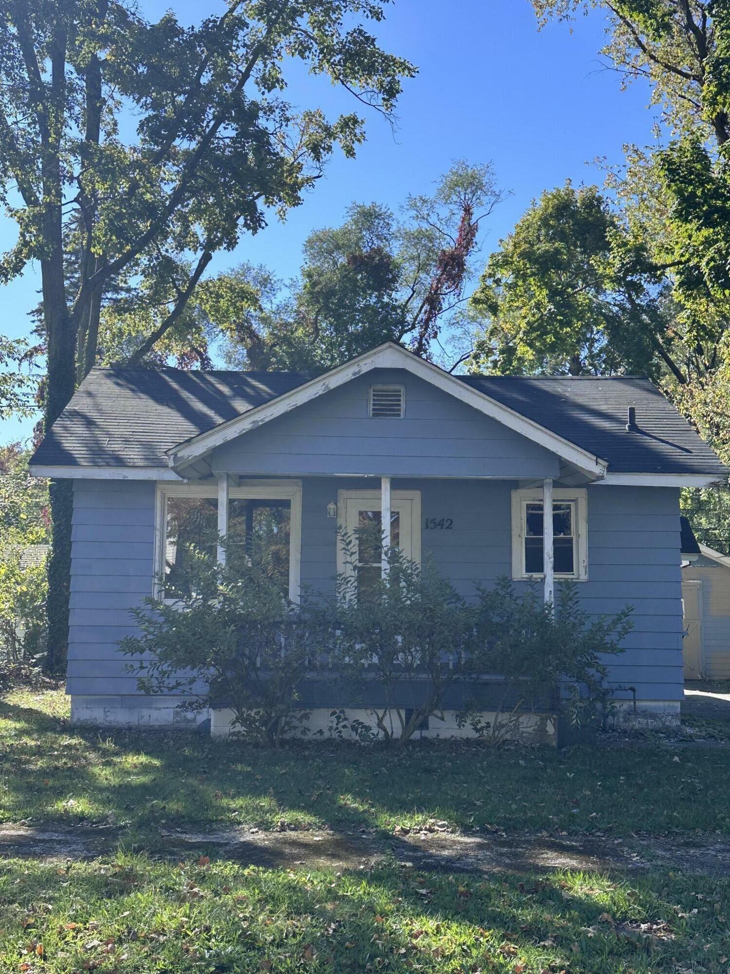 Property Photo: 1542 Cherry Street MI 49120