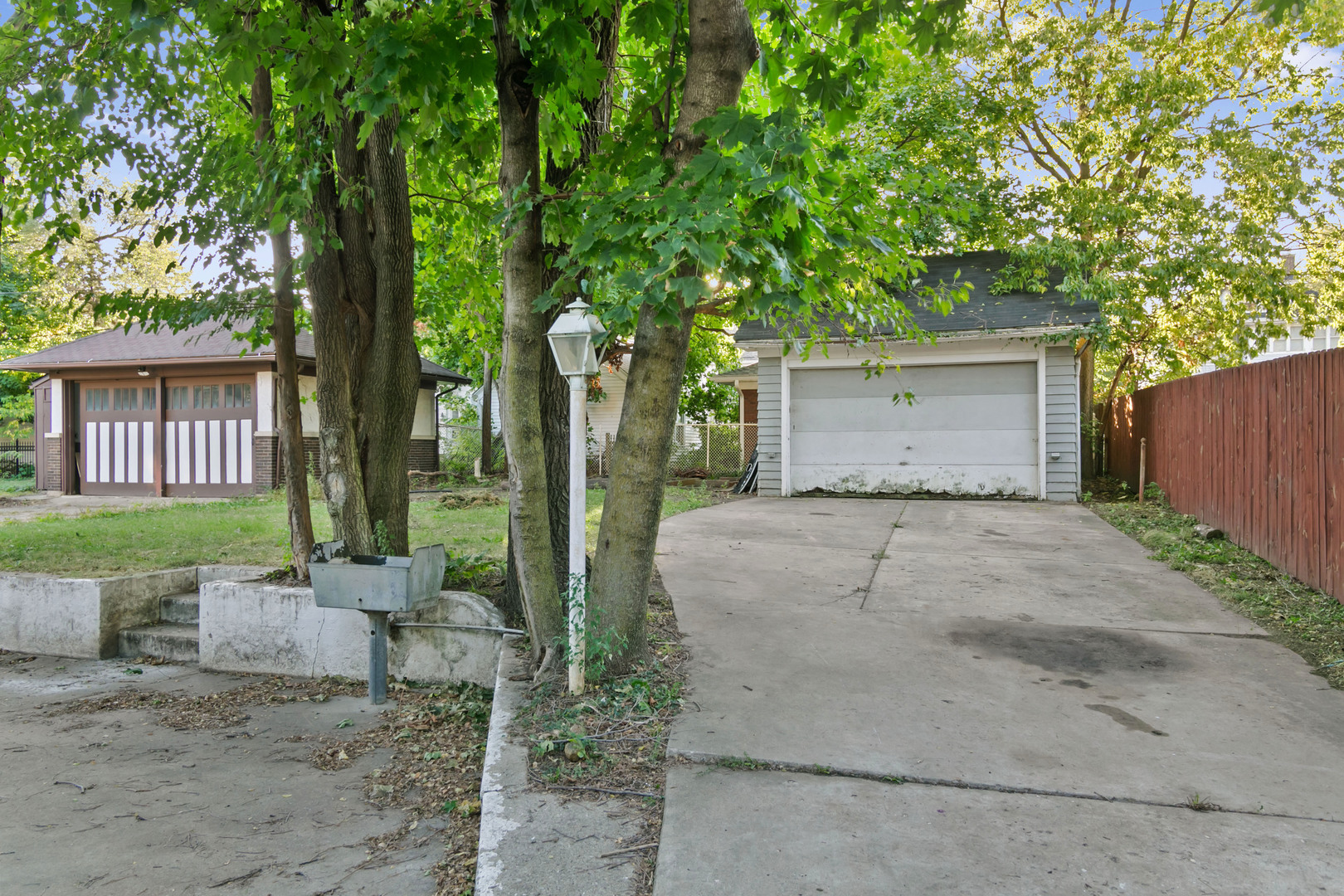 Property Photo:  452 Wilder Street  IL 60506 