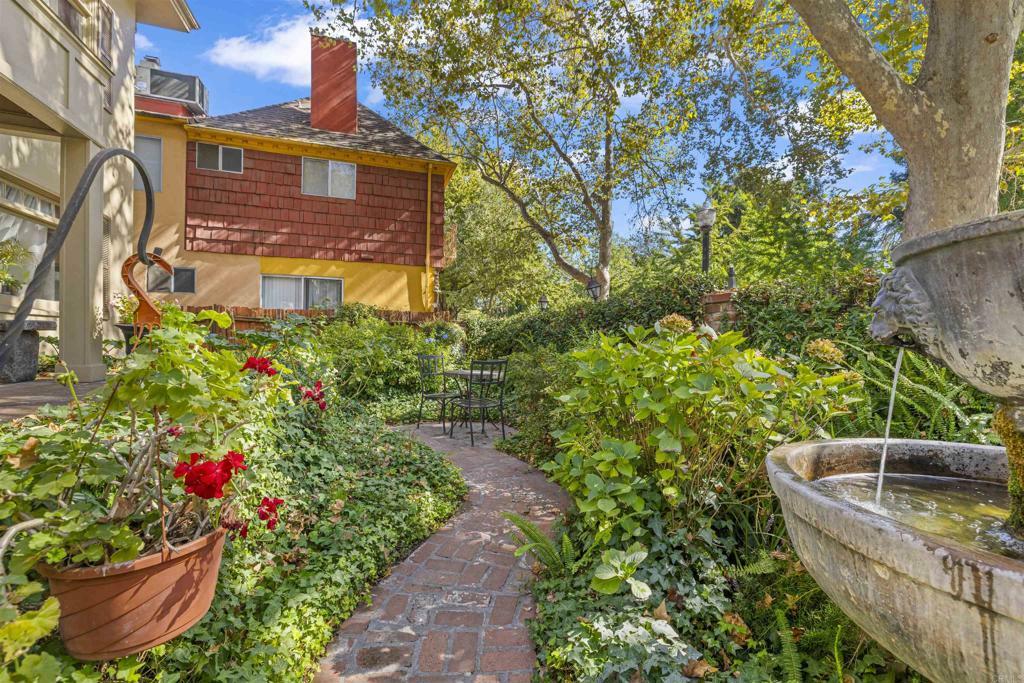Property Photo: 2711 I Street CA 95816