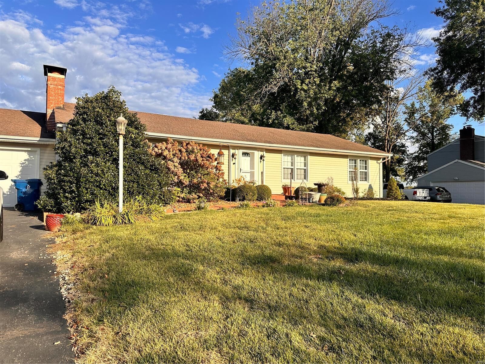Property Photo:  224 Creve Coeur Avenue  MO 63011 