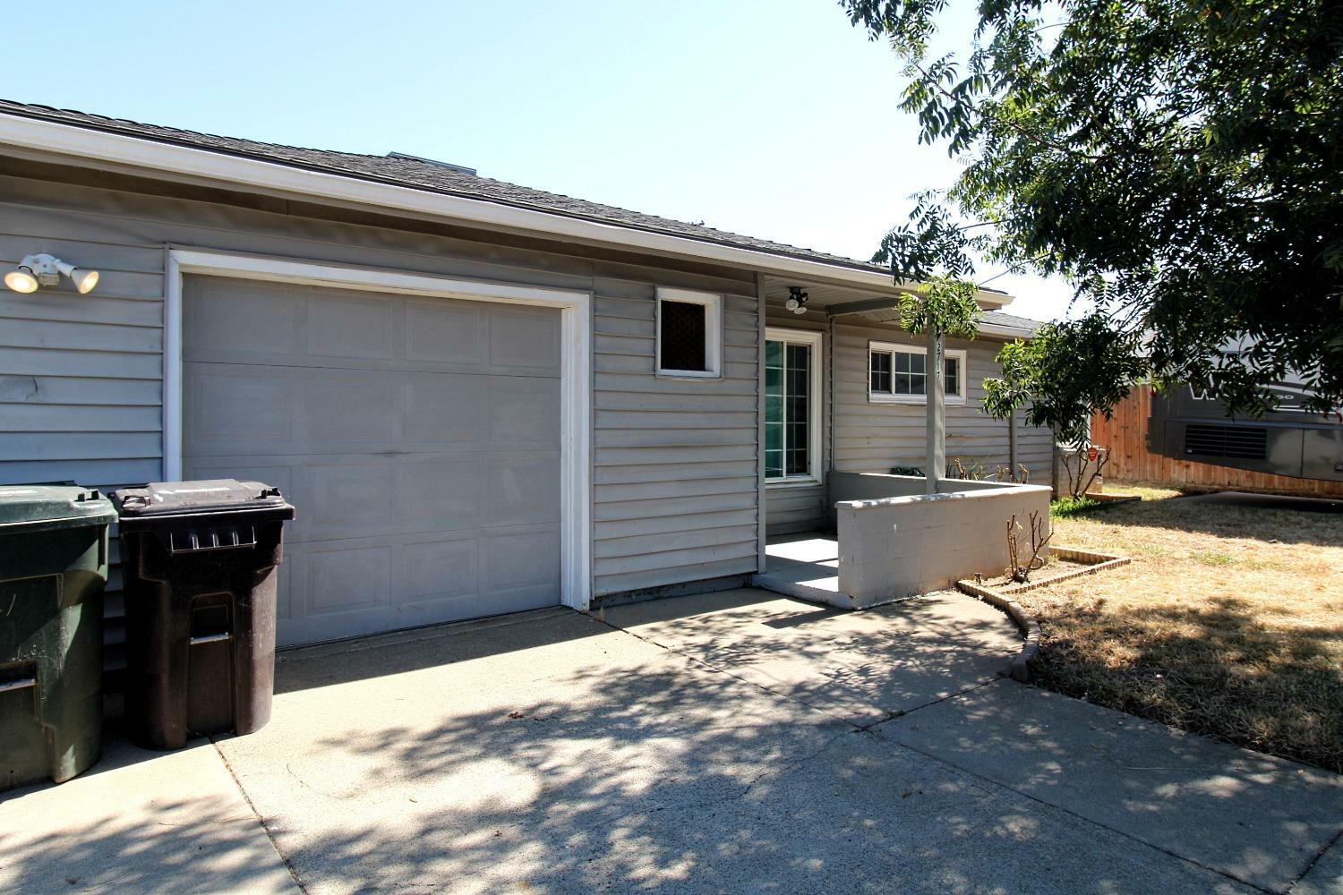 Property Photo:  2717 Ribier Way  CA 95670 