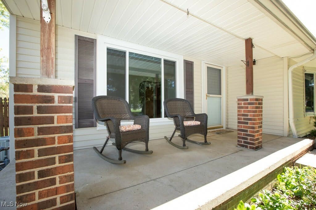 Property Photo:  8421 Ridgedale Road  OH 44133 