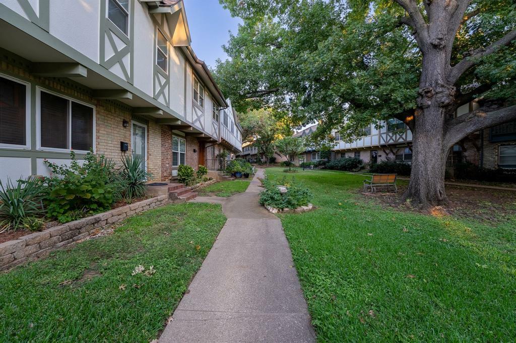 Property Photo:  440 Westview Terrace  TX 76013 