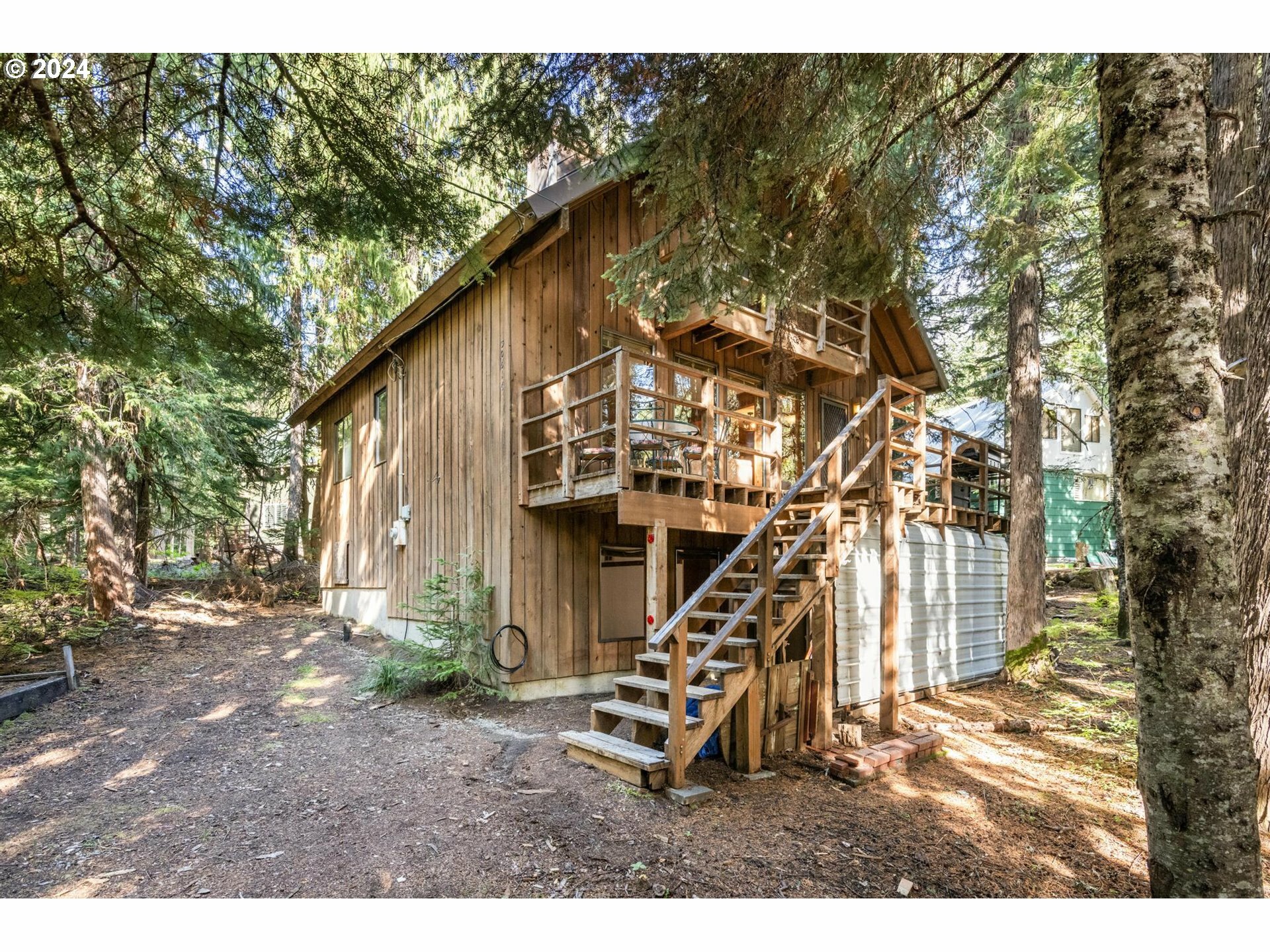 Property Photo:  30616 E Ski Haus Ln  OR 97028 