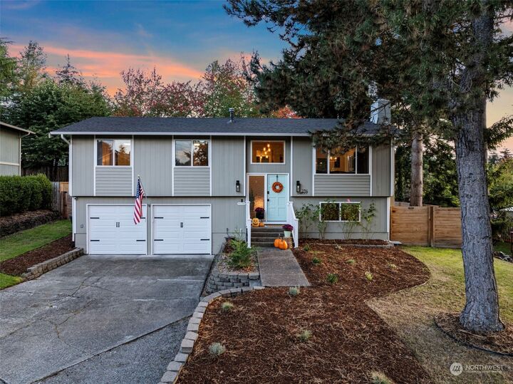 2714  Lexington Street  Steilacoom WA 98388 photo