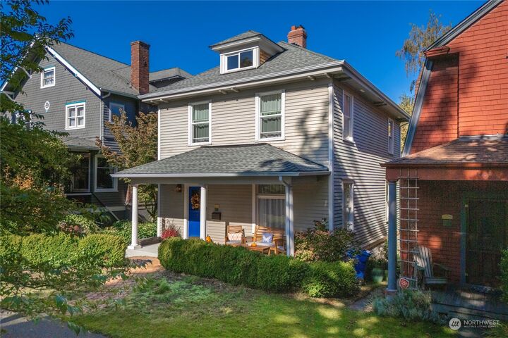 Property Photo:  511 N Ainsworth Ave  WA 98403 