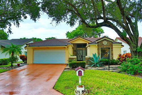 Property Photo:  4772 Navigator Lane  FL 33436 