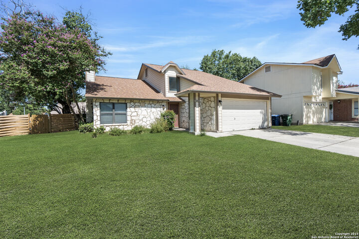 Property Photo:  6906 Country Elm  TX 78240 