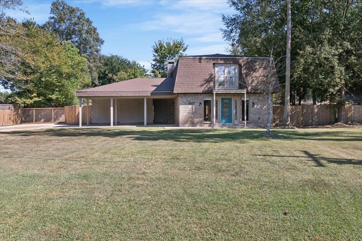 Property Photo:  1907 Irving  TX 77630 