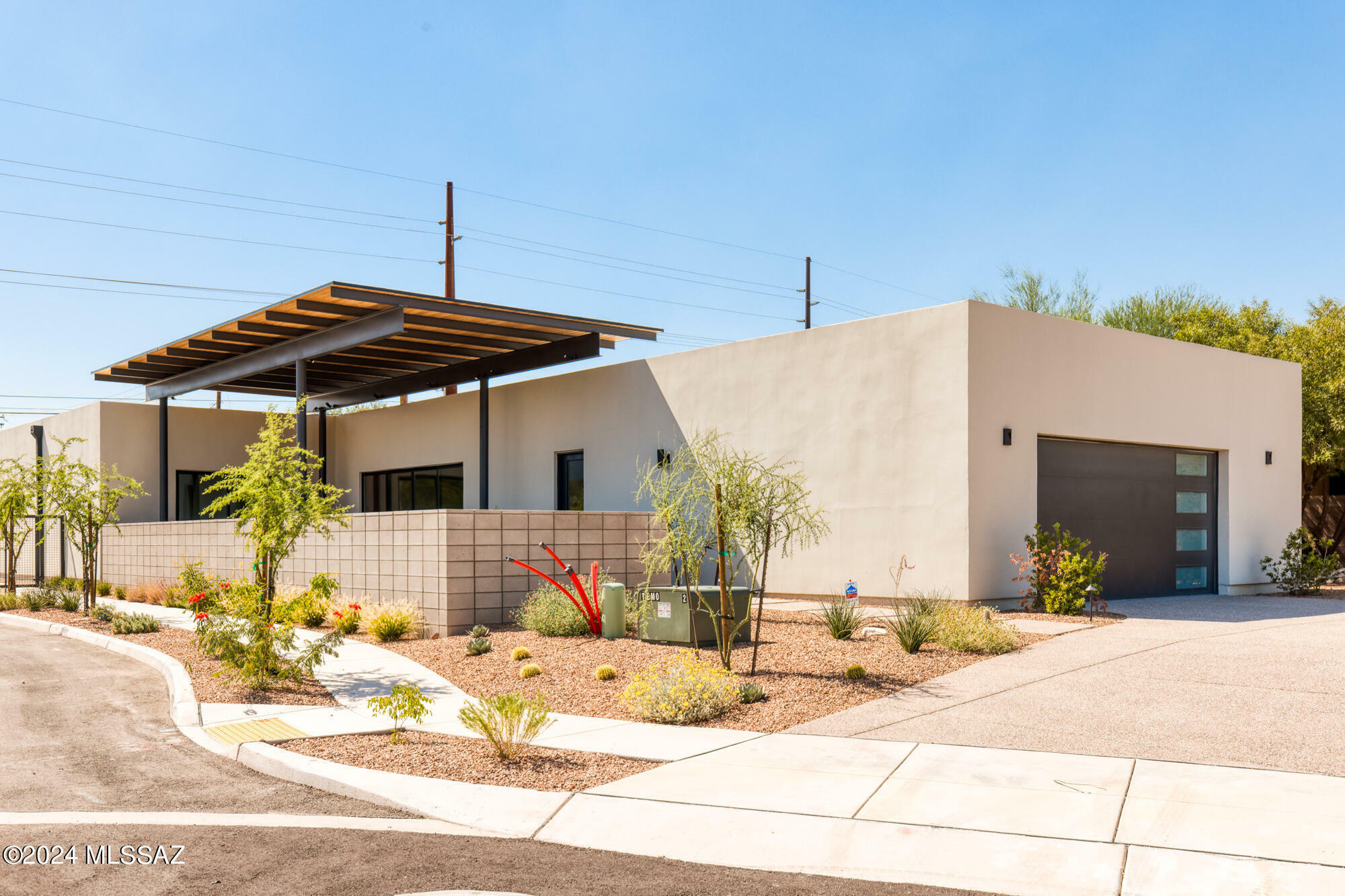 Property Photo:  2805 N Bella Terraza Court  AZ 85712 