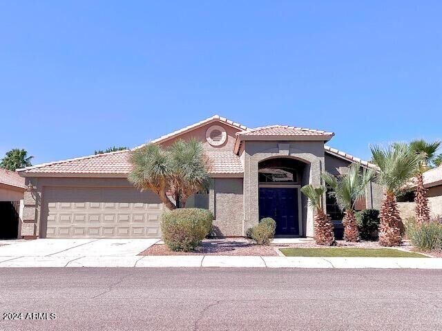 Property Photo: 3950 E Agave Road AZ 85044