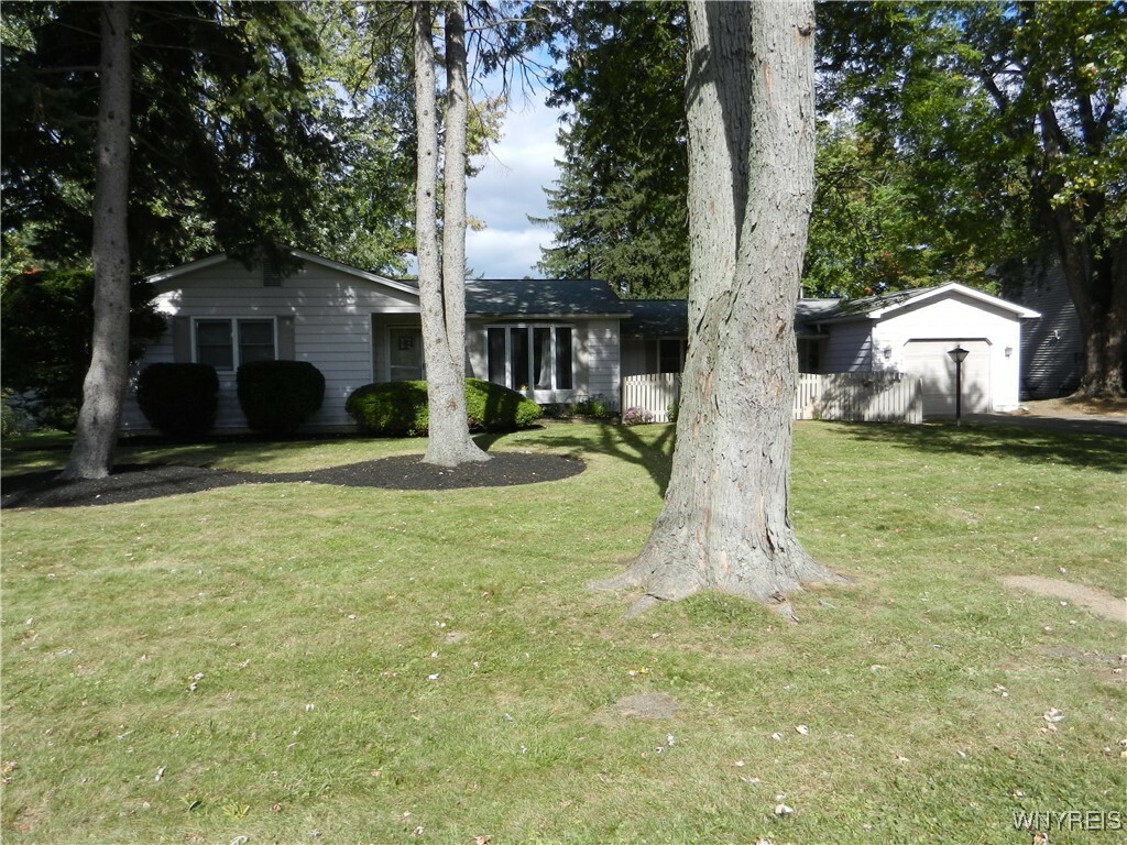 Property Photo:  4180 Norway Place  NY 14075 