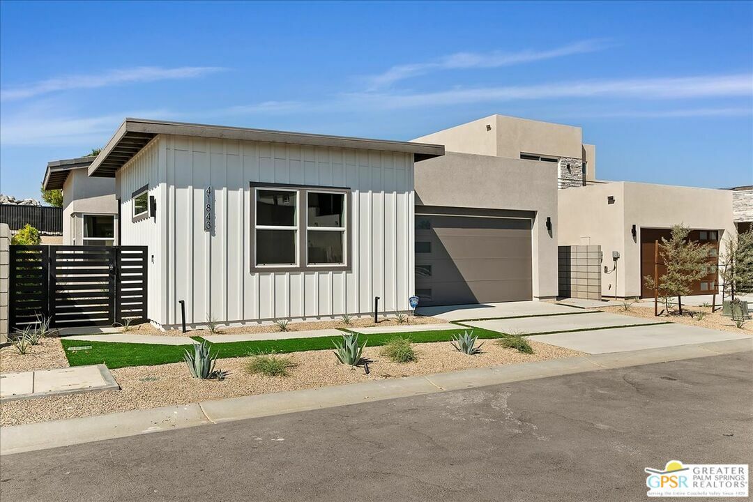 Property Photo:  41843  Volare Court  CA 92203 