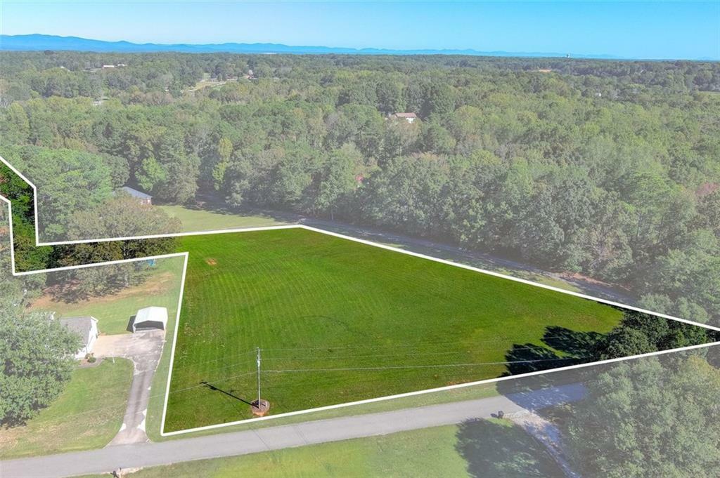 Property Photo: 709 Lummus Road GA 30040